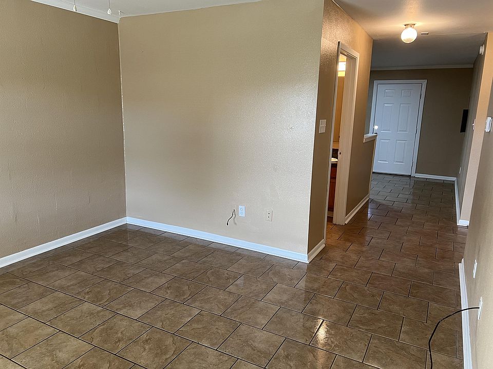 1st image of 7700 County Road 2193 APT 4