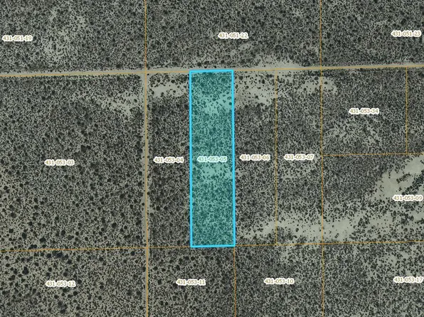 Vic Clark St, Mojave, CA 93501