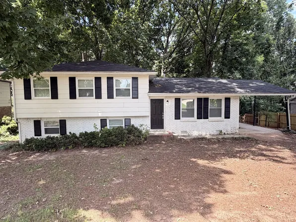 7005 Lodgepole Dr, Morrow, GA 30260