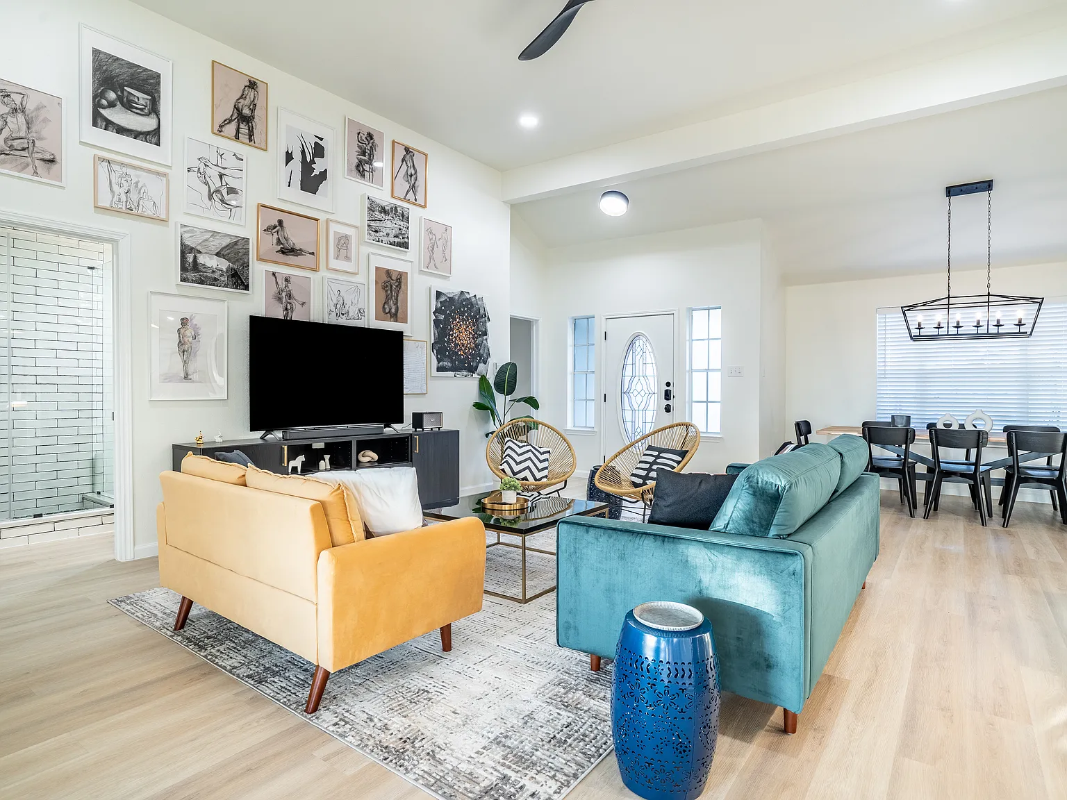 5 bed, 3200 sqft, $5,000 — Photo 3