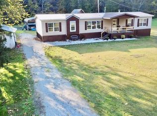 694 Oakley Rd, Salyersville, KY 41465