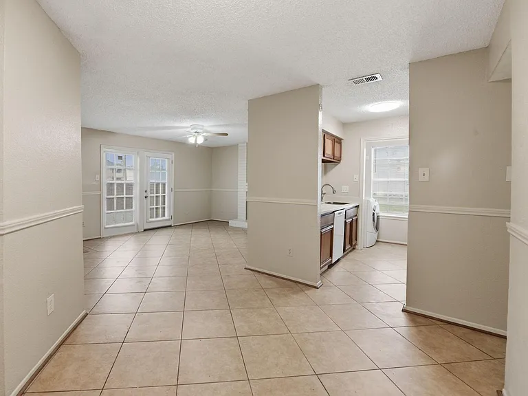 1310 Brenda Ln #A — Photo 9