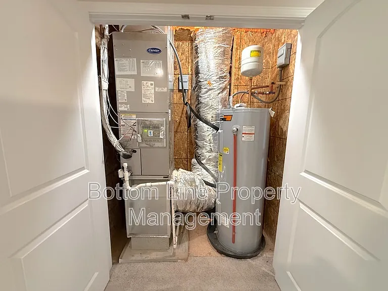5080 Grain Ct — Photo 16