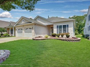 22 Winged Foot Rd, Jackson, NJ 08527