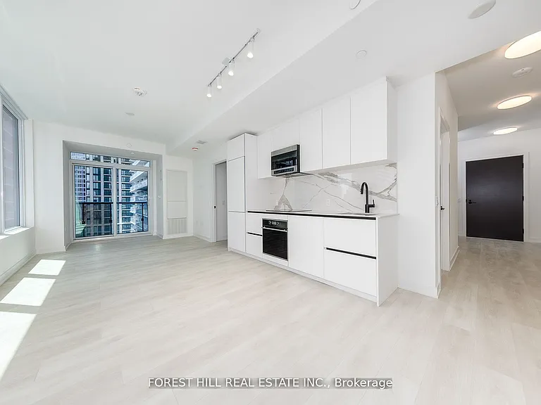 117 Broadway Ave #1302 — Photo 6