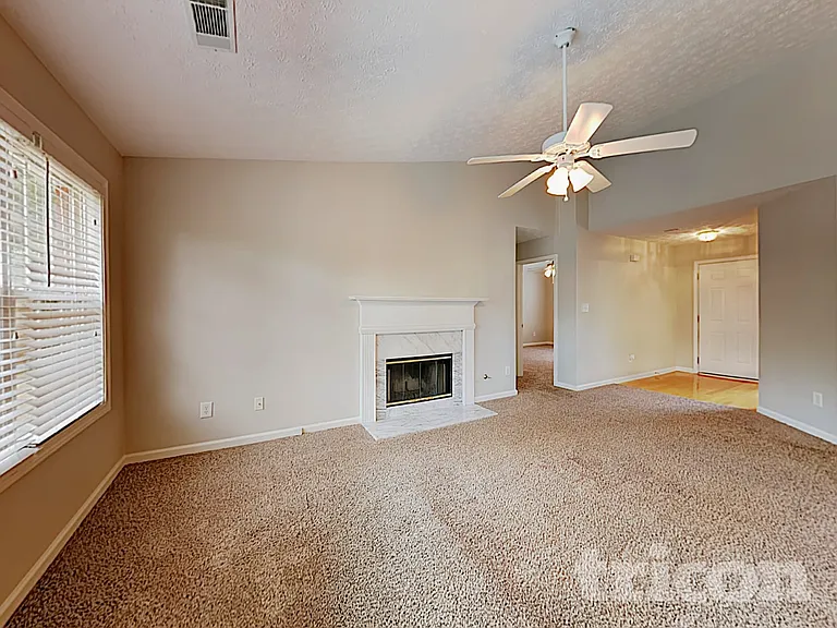 640 James Ridge Dr — Photo 4