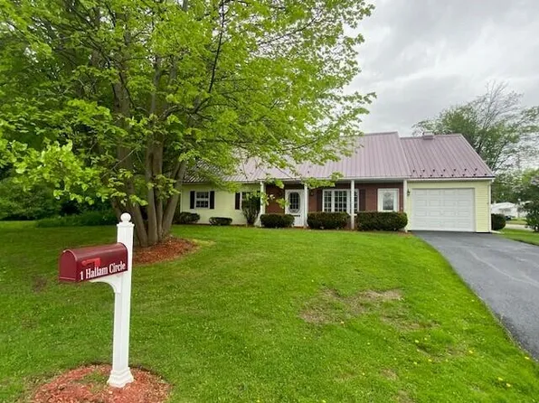 1 Hallam Cir, Malone, NY 12953