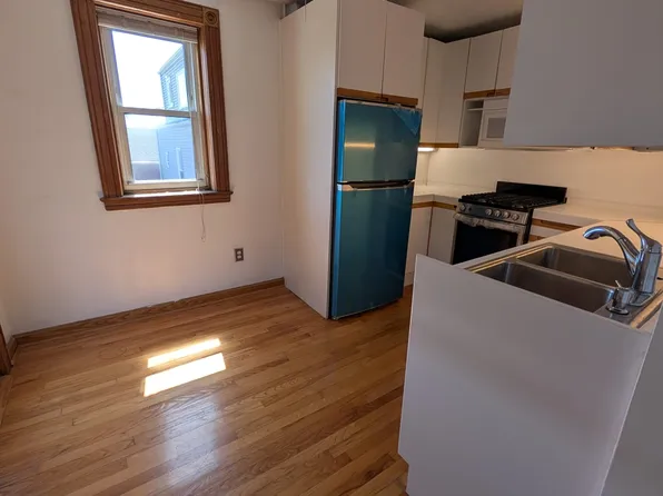 57 Edgewater Place image 3 of 7