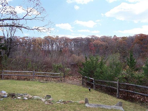 4th image of 91 Ronkonkoma Ave