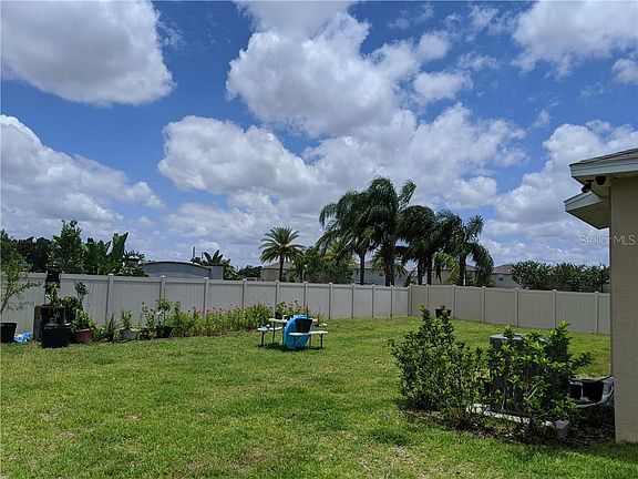 4th image of 16917 Peaceful Valley Dr