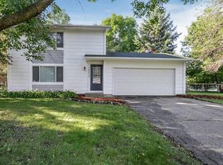 14235 39th Ave N, Plymouth, MN 55447