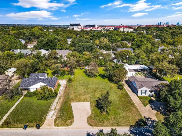 3512 W Biddison St, Fort Worth, TX 76109