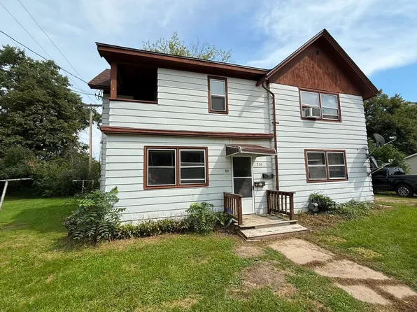 316-316 1/2 Spencer St, Edgerton, WI 53534