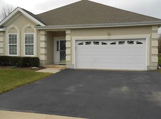 15 Bloomfield Ct, Dayton, NJ 08810