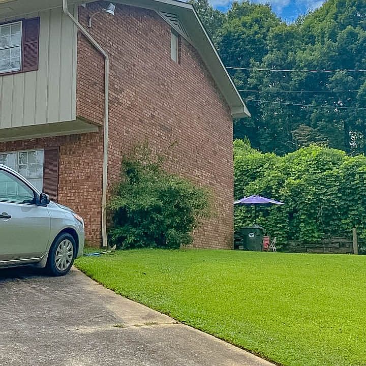 2nd image of 1313 Winton Dr