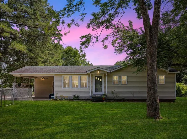 1031 Old Us Highway 421, Lillington, NC 27546