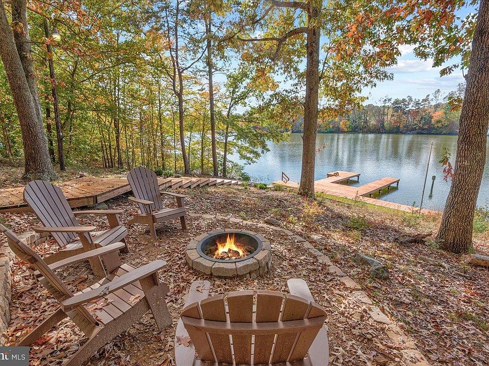 1st image of 6610 Dock Luck Ln