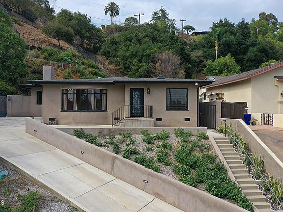 2nd image of 141 W Scenic Dr