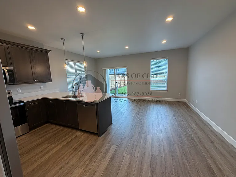 1329 Oppek St NE #1329 — Photo 7