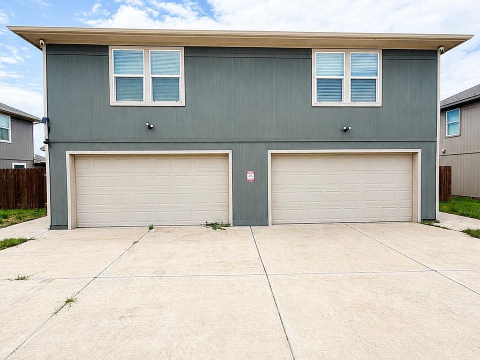1st image of 404 N Zenith Ave