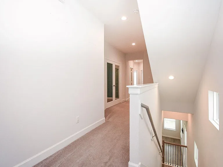 1122 Live Oak St — Photo 14