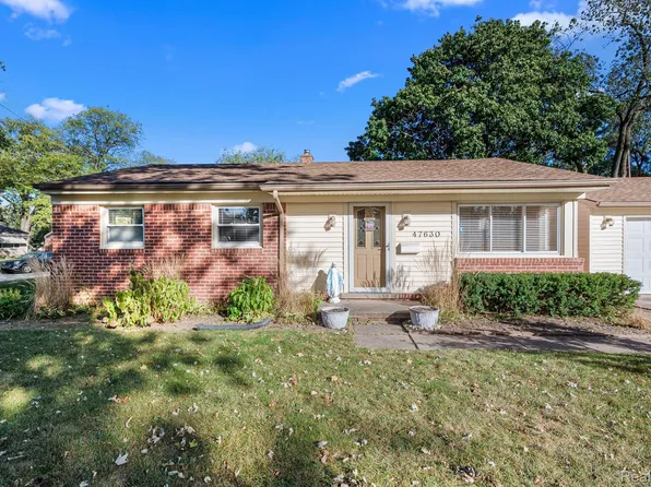 47630 Winthrop St, Shelby Township, MI 48317