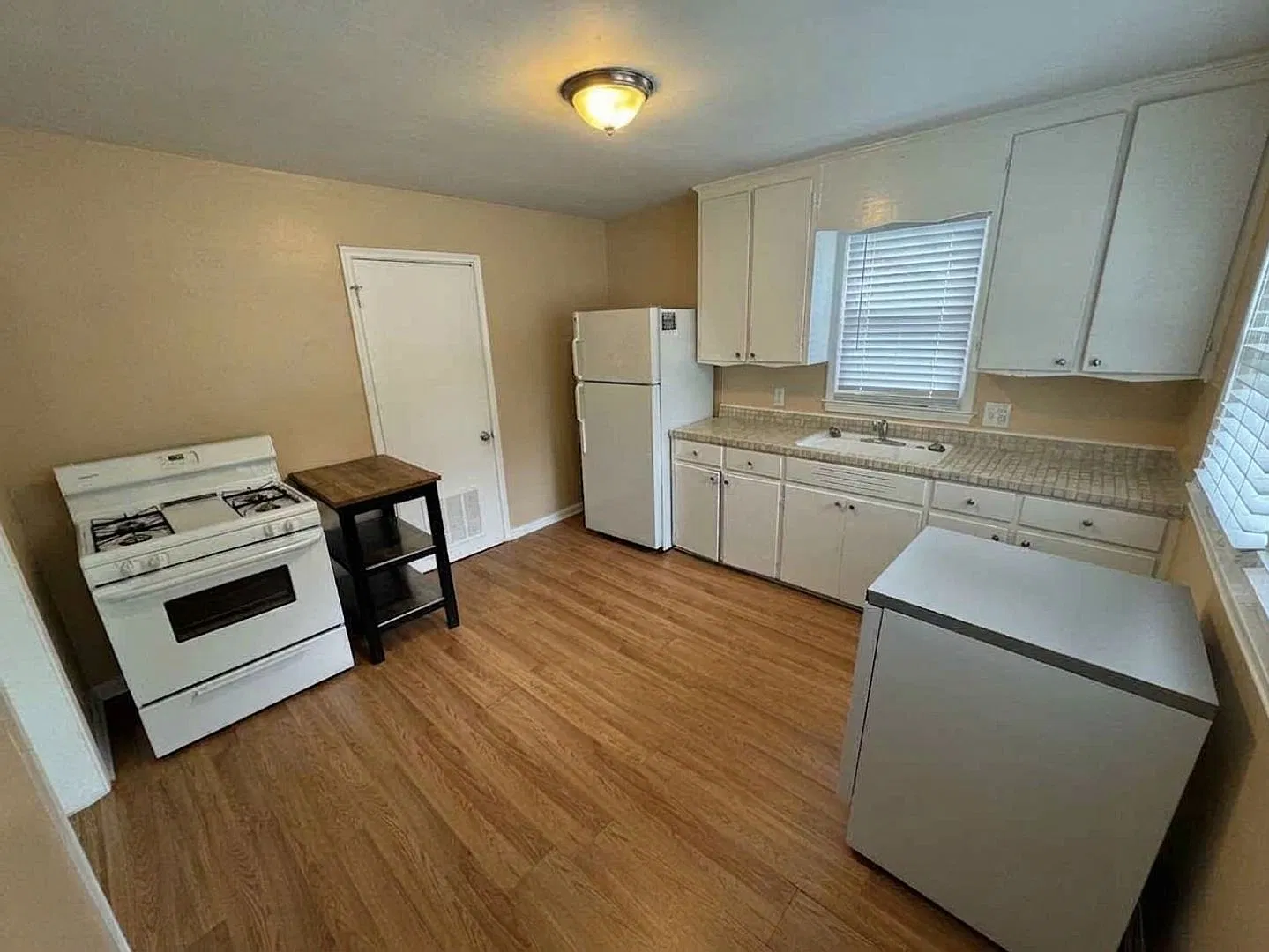 Ferndale ranch walking distance to downtown — Photo 4