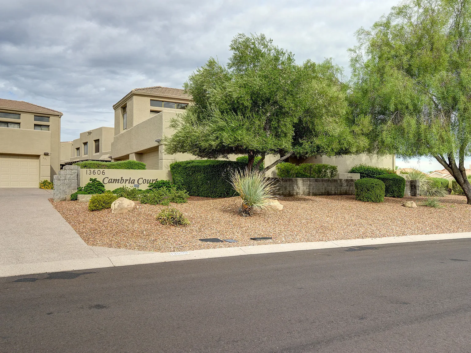 3 bed, 2.0 bath, 1519 sqft, $4,500 — Photo 2