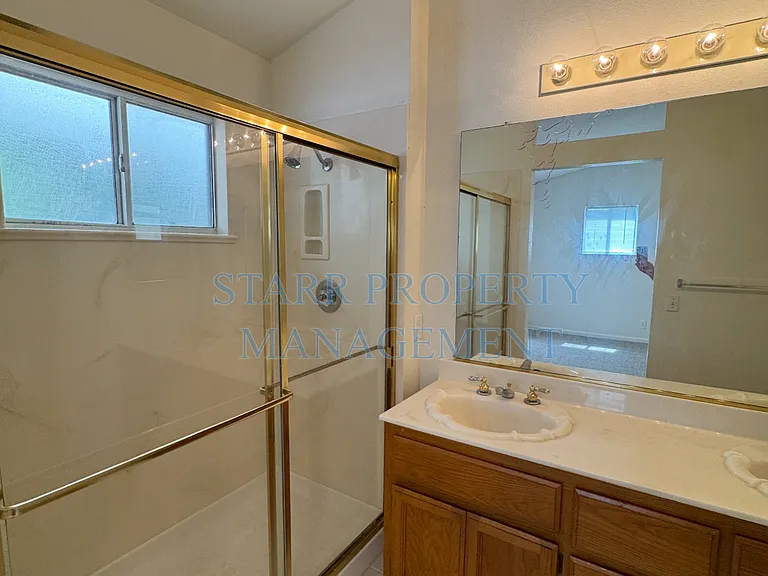 10086 River Falls Cir — Photo 24