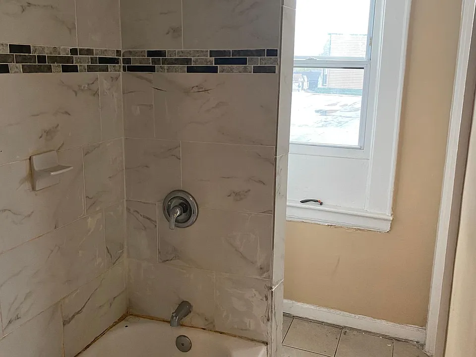 121 Brookdale St #3 — photo 5 of 5