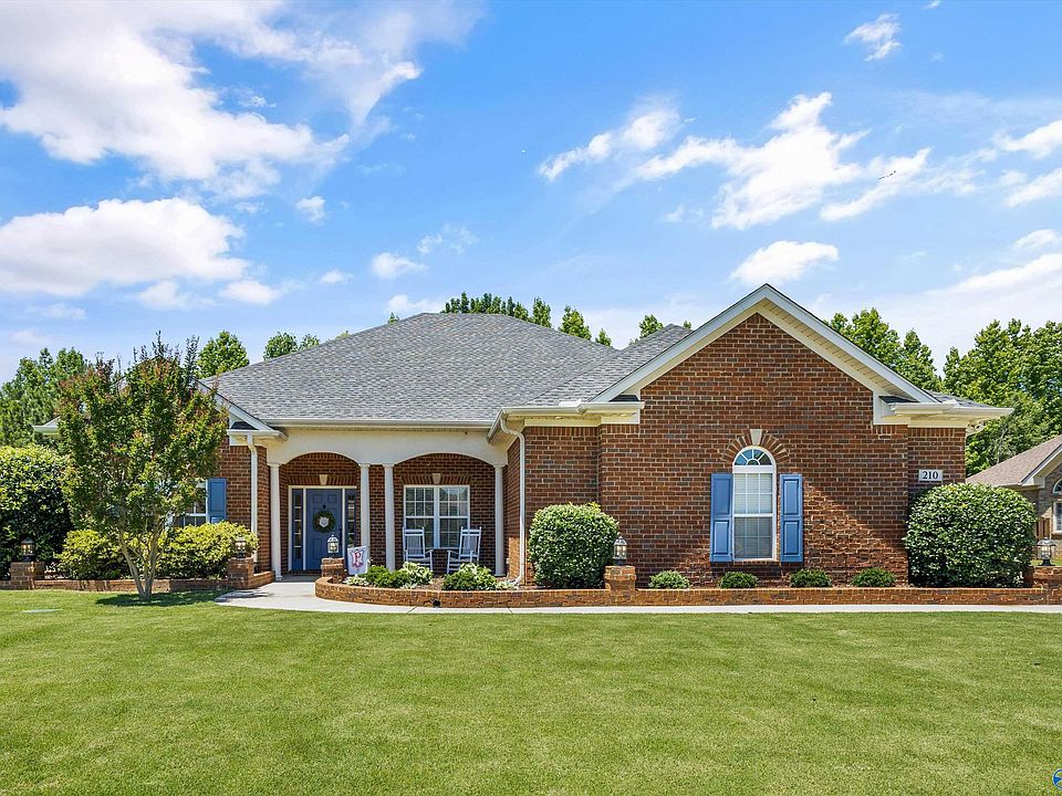 1st image of 210 Waterbrook Ln