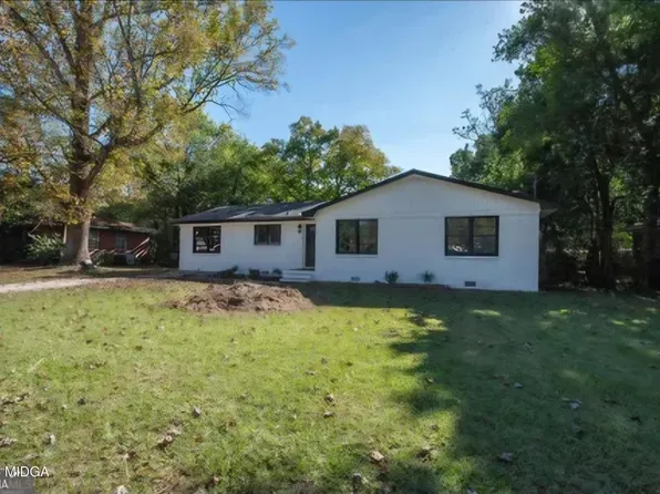 85 Ravenwood Way, Warner Robins, GA 31093