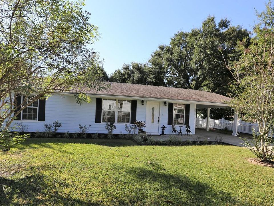 1st image of 1412 Leonard St