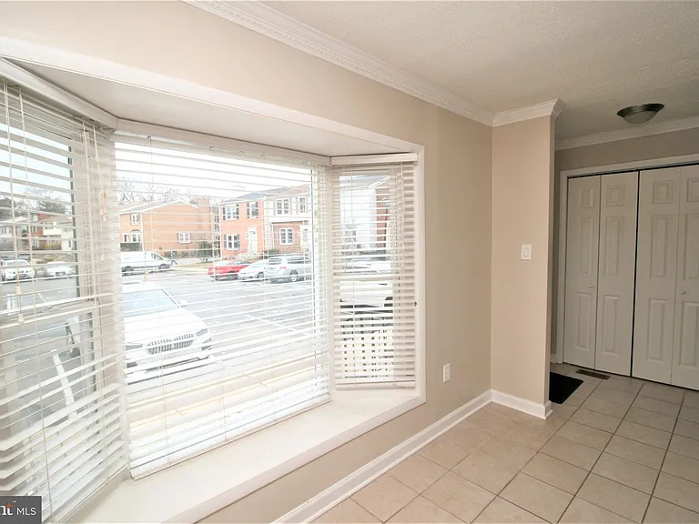118 Middle Point Ct — Photo 5