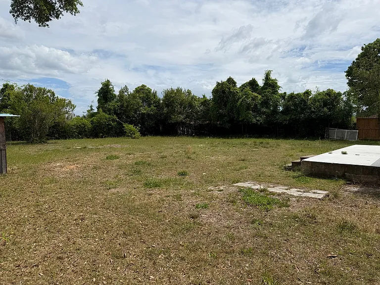 222 N Gray Ave — Photo 9