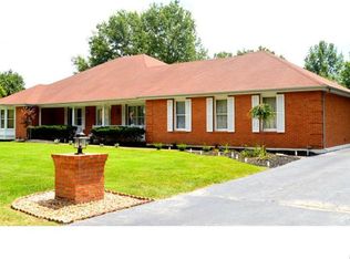 14036 Ladue Rd, Chesterfield, MO 63017