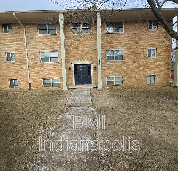 6242 Eastridge Dr #202 — Photo 1
