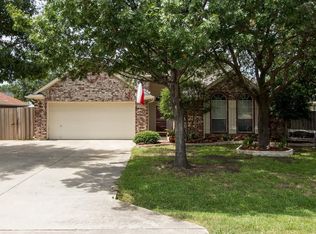 525 Ridgewood St, Lake Dallas, TX 75065