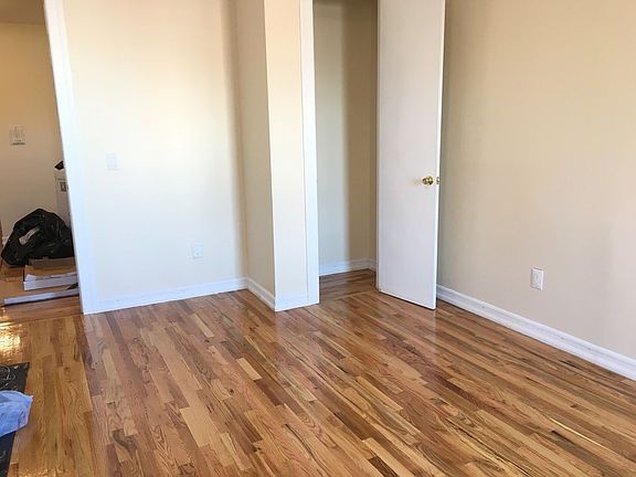 2nd image of 530 Parkside Ave APT 5N