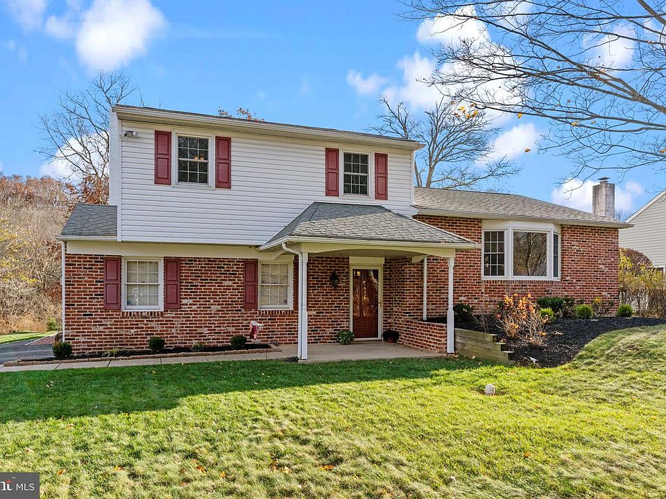 1st image of 292 Old Mill Dr