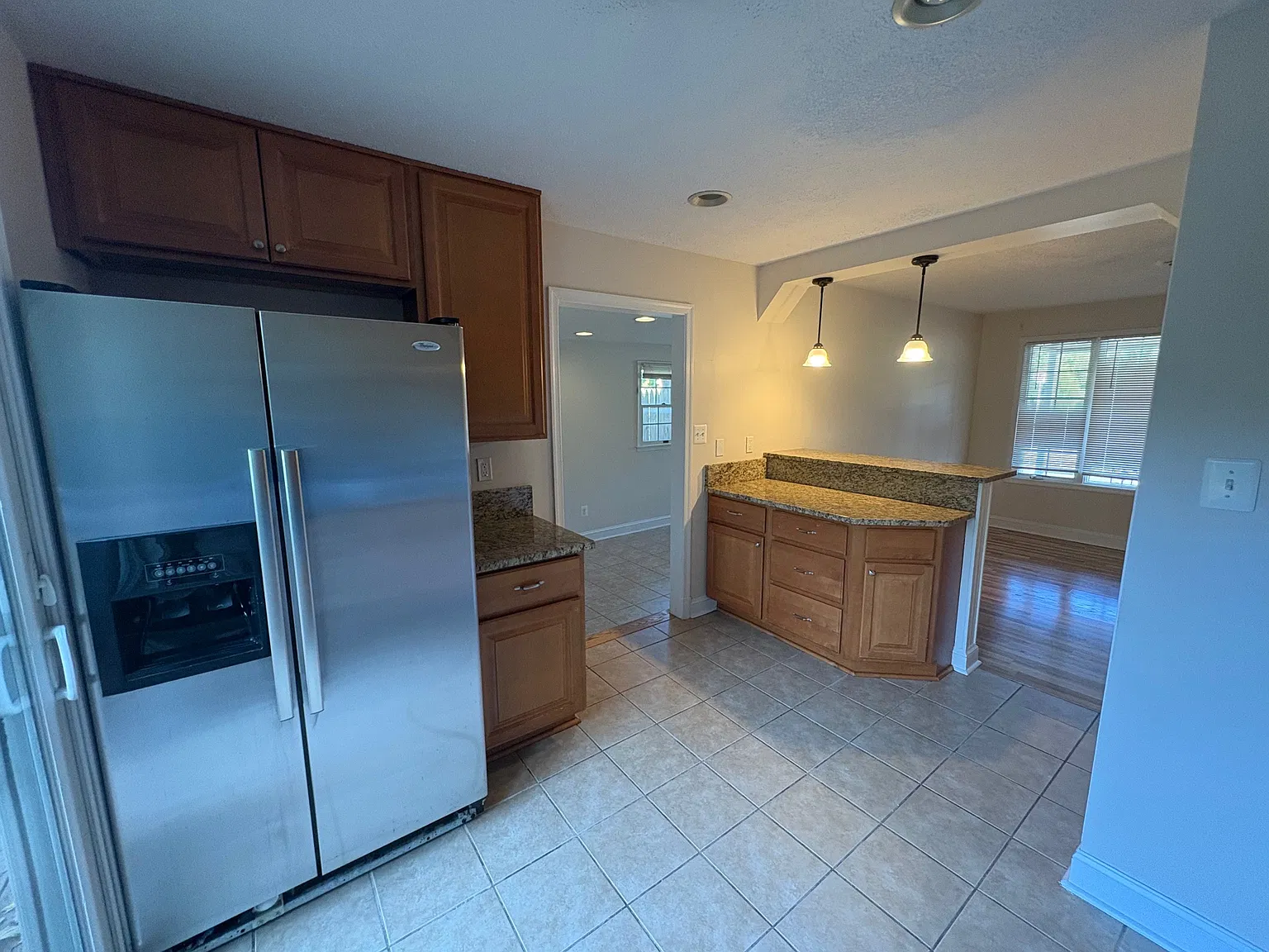 2 bed, 750 sqft, $2,250 — Photo 4