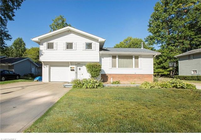 1st image of 162 Beachwood Ave