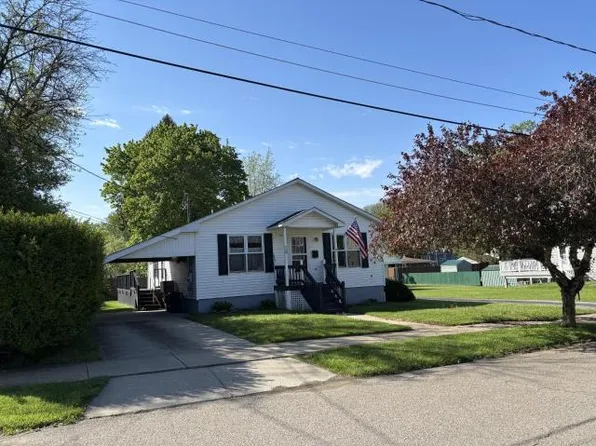 10 Alexander St #1, Warren, PA 16365