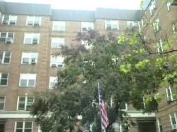 2553 East 7th Street image 1 of 1