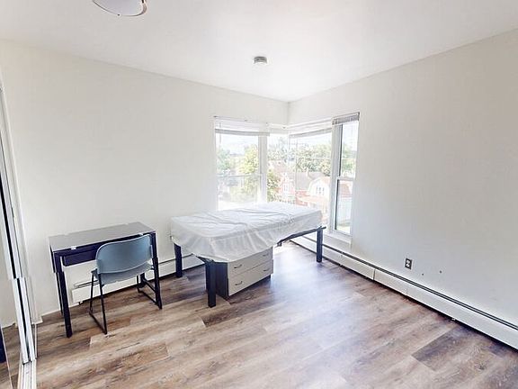 3rd image of 406 Packard St APT 208