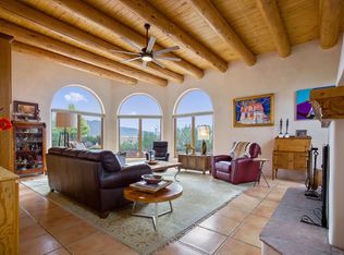 43 N Mesa Rd, El Prado, NM 87529