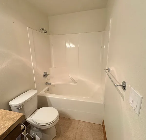 1313 NW 15th St #1313 — Photo 8