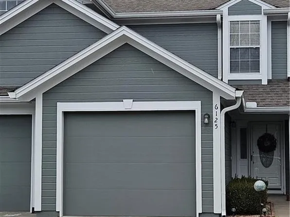 6125 NE Moonstone Ct, Lees Summit, MO 64064