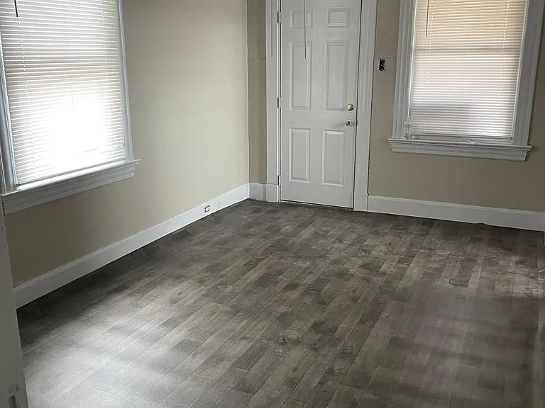 434 W Wyoming Ave — Photo 17