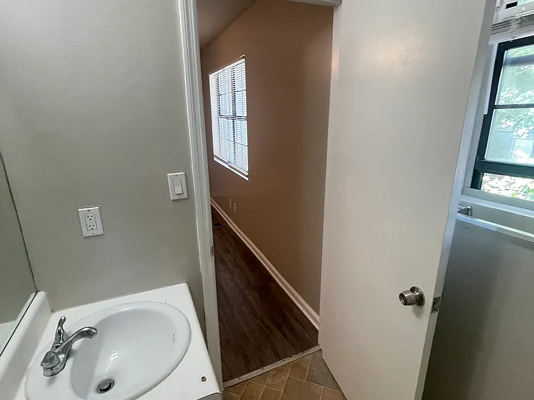 1992 Padgett Dr — Photo 11